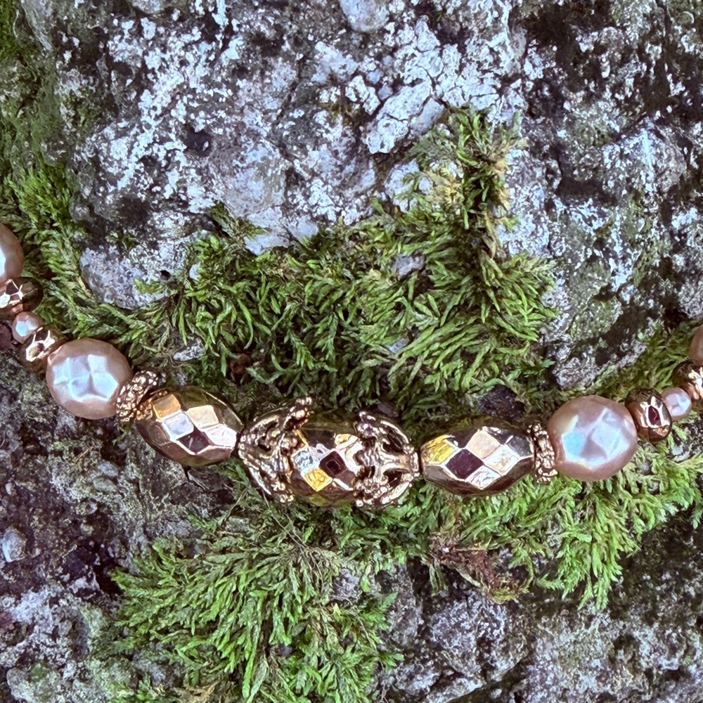 Gold and Pearl Beaded Necklace Rose Gold Vintage